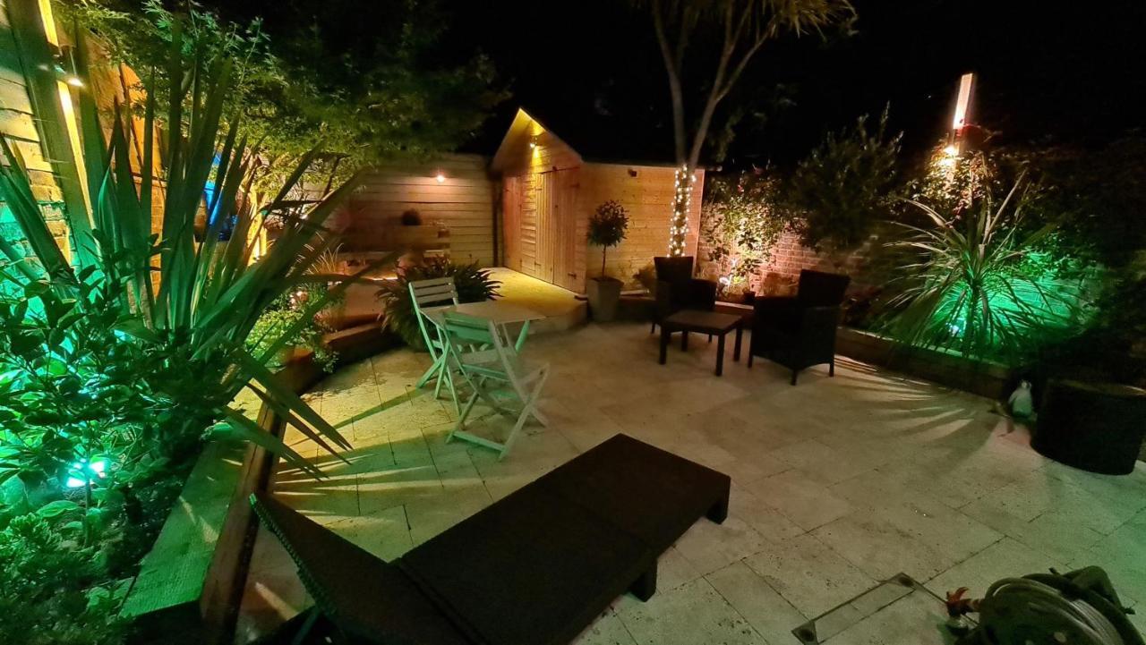 Cottage Grove Homestay Rooms ポーツマス エクステリア 写真